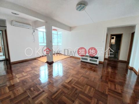 Gorgeous 3 bedroom with parking | Rental, 130-132 Green Lane Court 箕璉閣130-132號 | Wan Chai District (OKAY-R59914)_0