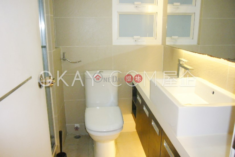 Efficient 3 bedroom with parking | Rental 39 Kennedy Road | Wan Chai District | Hong Kong Rental HK$ 40,000/ month