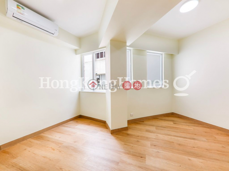 Property Search Hong Kong | OneDay | Residential | Rental Listings, 3 Bedroom Family Unit for Rent at Royal Villa