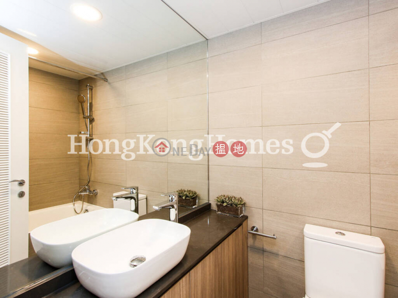 HK$ 42,000/ month | St. Paul Terrace | Central District 3 Bedroom Family Unit for Rent at St. Paul Terrace