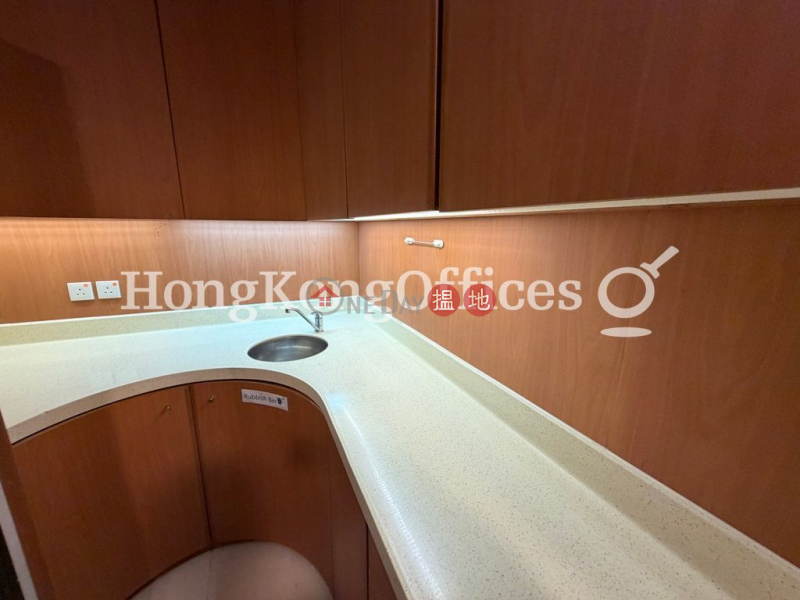 HK$ 225,900/ month 8 Queen\'s Road Central, Central District | Office Unit for Rent at 8 Queen\'s Road Central