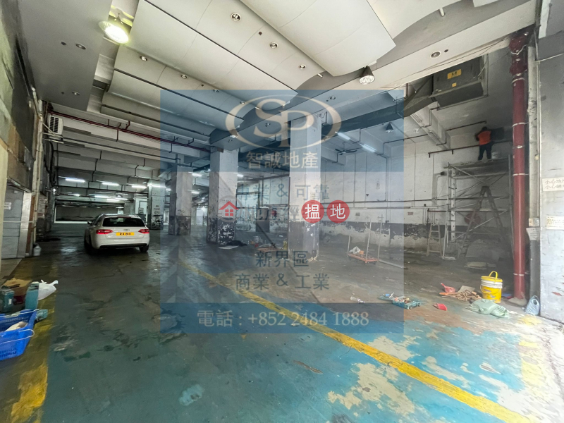 Property Search Hong Kong | OneDay | Industrial | Rental Listings, Kwai Chung Mai Wah Industrial Building: G/F Unit With High Ceiling And Allowable For Car Entrance