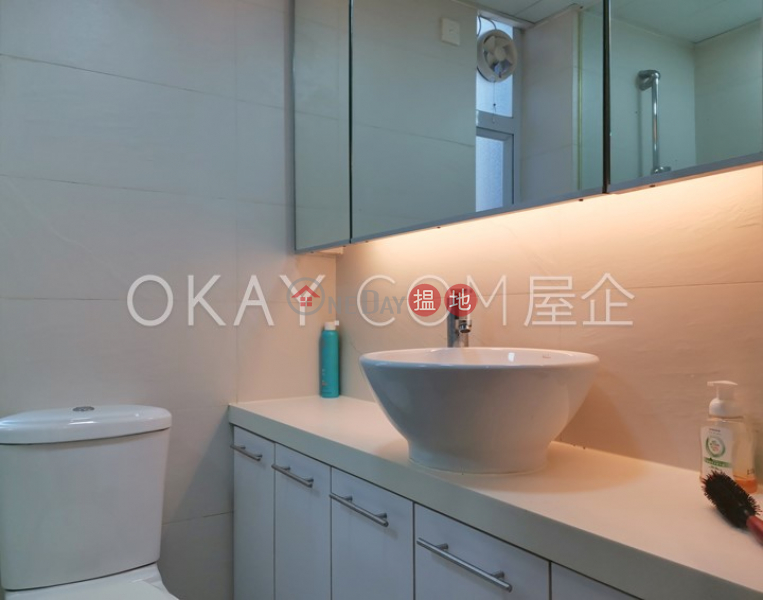 Intimate 1 bedroom in Sheung Wan | For Sale | Carbo Mansion 嘉寶大廈 Sales Listings