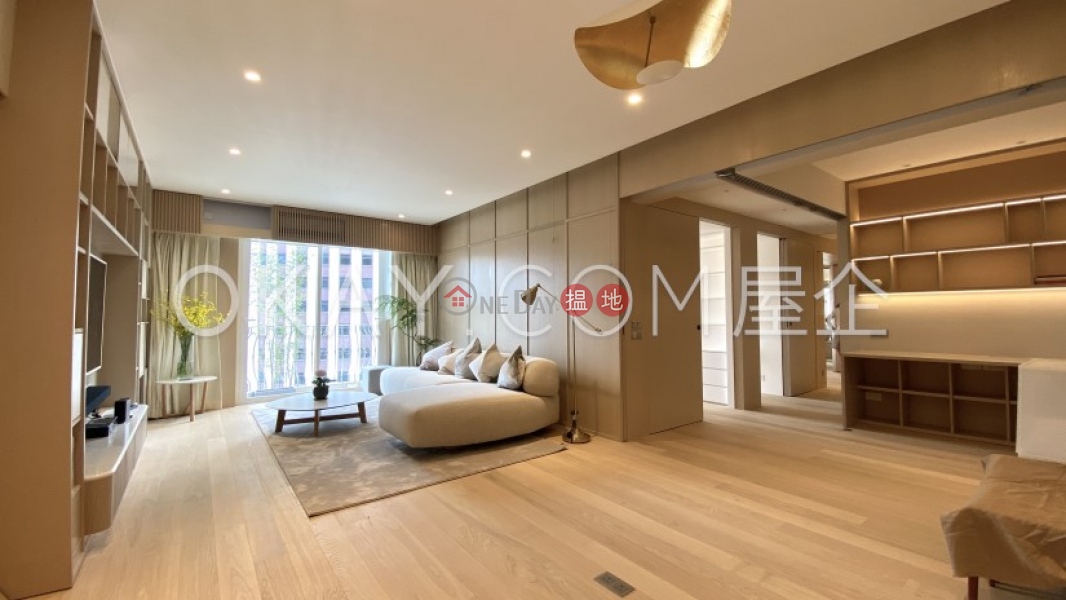 Rare 3 bedroom on high floor with sea views & balcony | Rental | Camelot Height 金鑾閣 Rental Listings