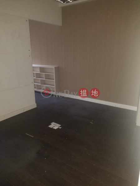 HK$ 14,500/ month Kingswell Commercial Tower | Wan Chai District, TEL: 98755238