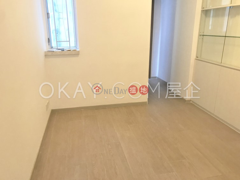 Charming 1 bedroom in Mid-levels West | Rental | 111-113 Caine Road 堅道111-113號 Rental Listings