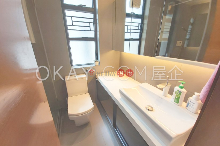 HK$ 49,000/ month, Scenic Heights, Western District, Efficient 3 bedroom on high floor with parking | Rental