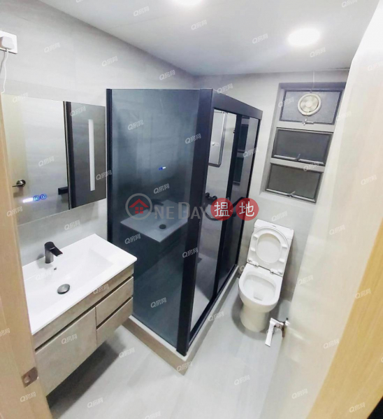 Hollywood Terrace | 3 bedroom Mid Floor Flat for Rent 123 Hollywood Road | Central District, Hong Kong | Rental HK$ 33,000/ month