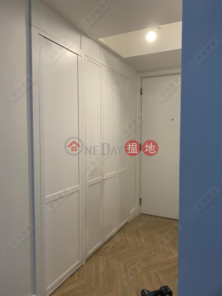 Property Search Hong Kong | OneDay | Residential Sales Listings | Two bedrooms, one suite, and one study in The Harbourside