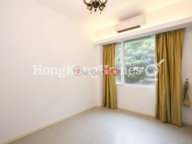 3 Bedroom Family Unit at 1 Broom Road | For Sale | 1 Broom Road 蟠龍道1號 Sales Listings