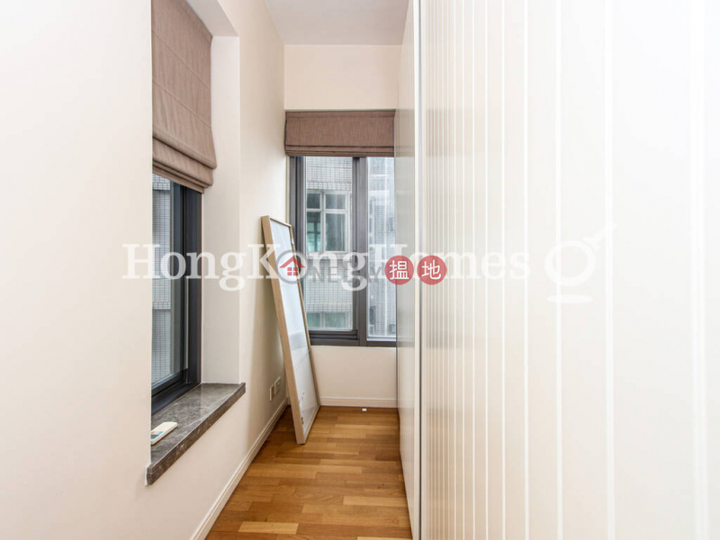 Property Search Hong Kong | OneDay | Residential Rental Listings | 3 Bedroom Family Unit for Rent at Seymour