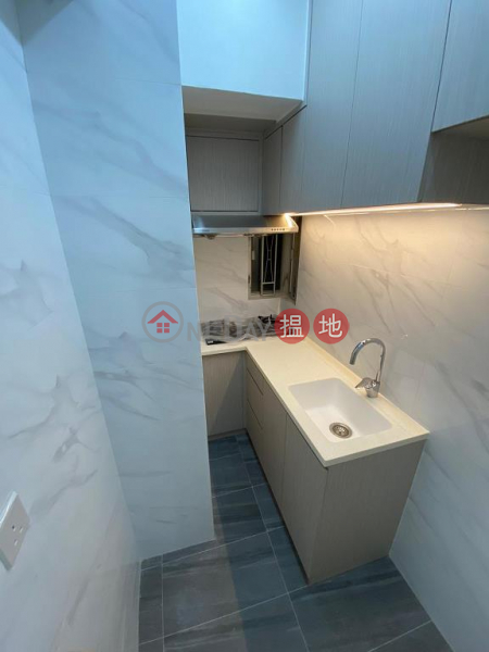 HK$ 13,800/ month Fully Building | Wan Chai District | Flat for Rent in Fully Building, Wan Chai