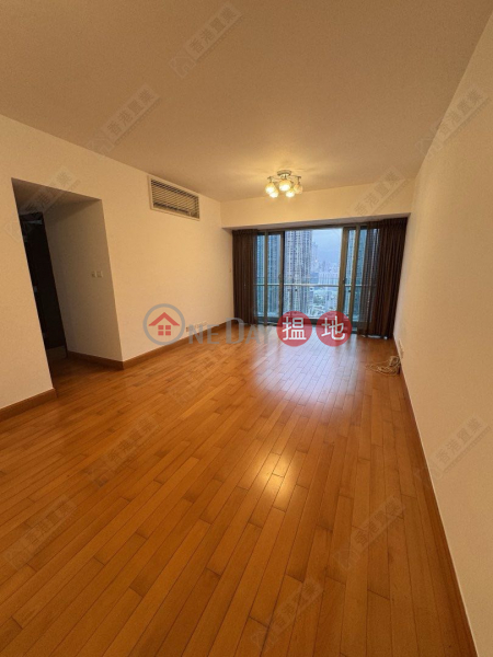 HK$ 37M, The Harbourside Tower 3 Yau Tsim Mong, Three bedrooms and one apartment in The Harbourside