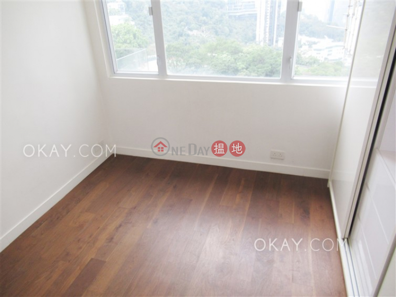 Charming 3 bedroom on high floor with balcony & parking | Rental | Monticello 滿峰台 Rental Listings