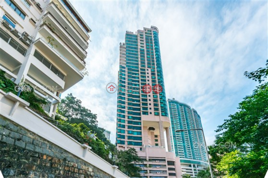 HK$ 125,000/ month, Fairlane Tower Central District, Lovely 3 bedroom with harbour views & parking | Rental