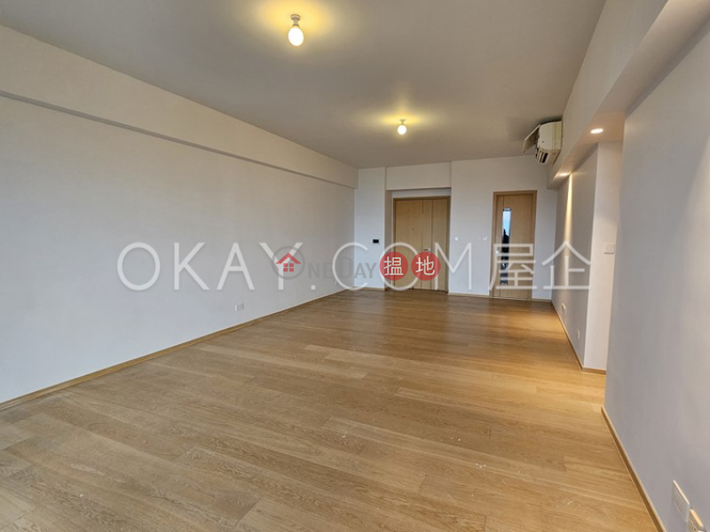 Lovely 4 bedroom with racecourse views, balcony | Rental | The Cavaridge 駿嶺薈 Rental Listings