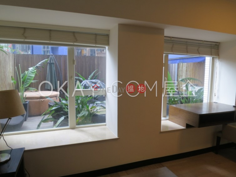 HK$ 45,000/ month, Centrestage, Central District | Lovely 2 bedroom with terrace | Rental