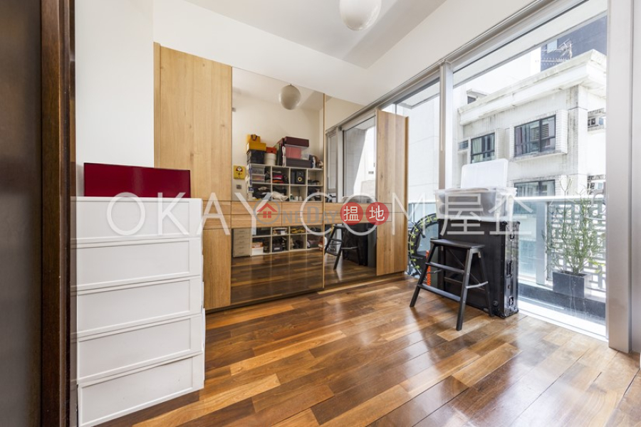 HK$ 12M J Residence, Wan Chai District Lovely 2 bedroom on high floor with balcony | For Sale