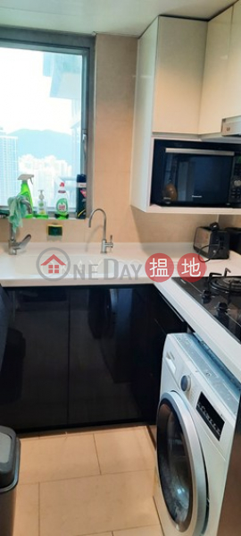 Tasteful 2 bedroom on high floor | For Sale, 11 Hoi Fan Road | Cheung Sha Wan Hong Kong, Sales HK$ 9.2M