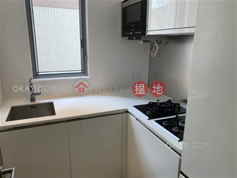 Gorgeous 2 bedroom with balcony | For Sale | Centre Point 尚賢居 _0
