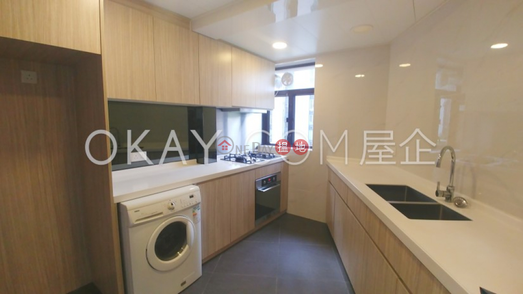 HK$ 45,000/ month | Ronsdale Garden | Wan Chai District Tasteful 3 bedroom on high floor with balcony & parking | Rental