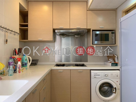 Stylish 2 bedroom in Mid-levels West | For Sale | King's Garden 健園 _0