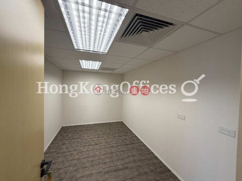 HK$ 83,160/ month Shun Tak Centre | Western District, Office Unit for Rent at Shun Tak Centre
