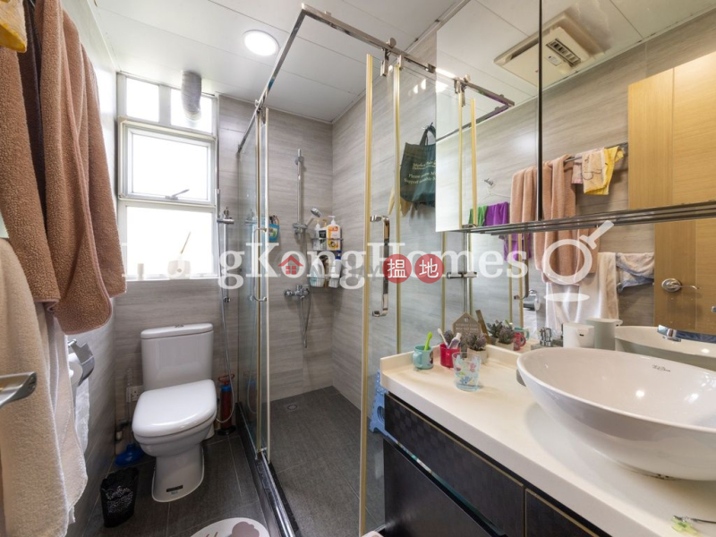 3 Bedroom Family Unit at BLOCK B CHERRY COURT | For Sale | 10-12 Consort Rise | Western District Hong Kong, Sales | HK$ 14.88M