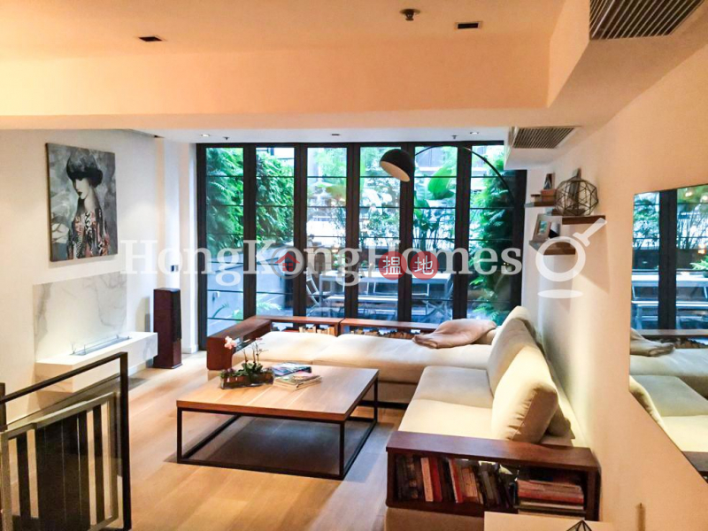 3 Bedroom Family Unit for Rent at Yu Hing Mansion | 55-57 Bonham Strand West | Western District | Hong Kong Rental HK$ 148,000/ month