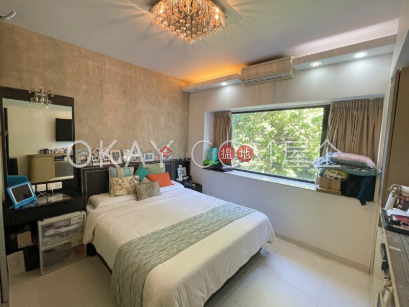 HK$ 11.5M DRAGON COURT | Kowloon City, Unique 2 bedroom with parking | For Sale