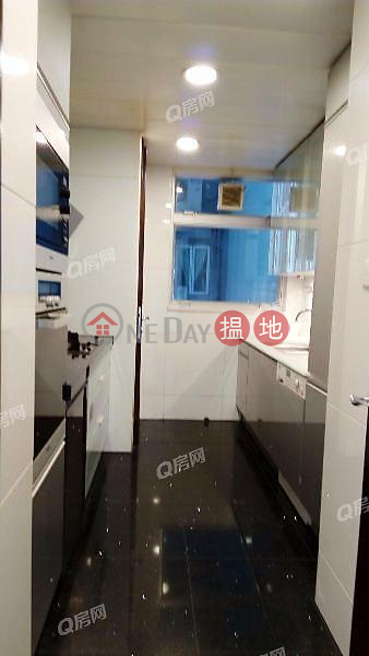 Property Search Hong Kong | OneDay | Residential Rental Listings | The Legend Block 3-5 | 3 bedroom Mid Floor Flat for Rent
