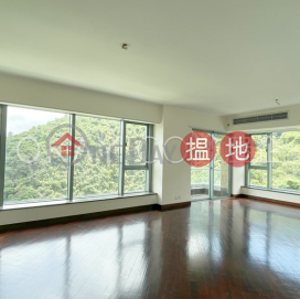 Beautiful 4 bedroom with balcony & parking | Rental