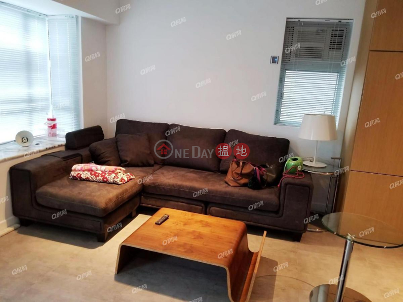 Property Search Hong Kong | OneDay | Residential | Rental Listings, South Horizons Phase 2, Yee Mei Court Block 7 | 1 bedroom High Floor Flat for Rent