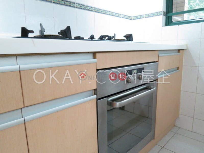 HK$ 33,500/ month Hillsborough Court Central District | Luxurious 2 bedroom with parking | Rental