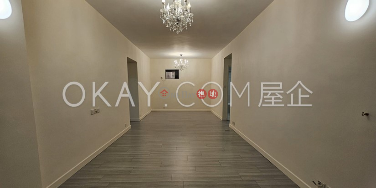 HK$ 2,000萬|曉峰閣中區|2房1廁,星級會所,連租約發售,連車位曉峰閣出售單位