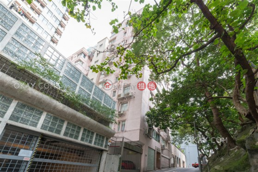 Luxurious 3 bedroom with parking | Rental | First Mansion 第一大廈 Rental Listings