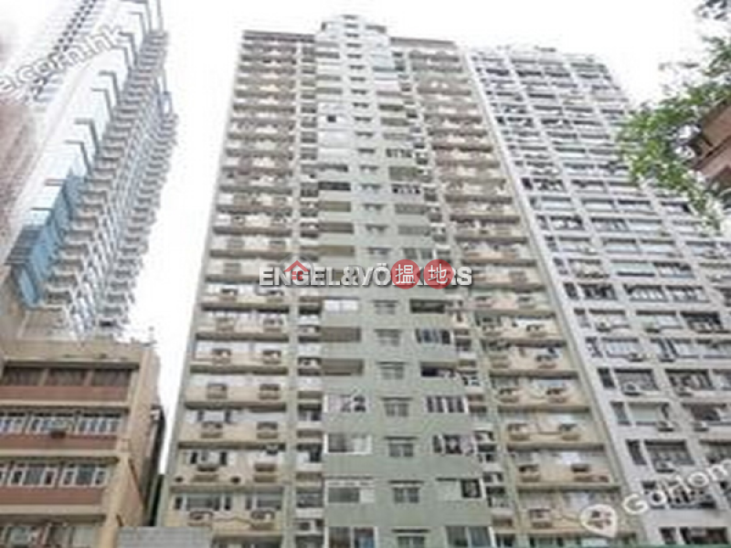 HK$ 23M Silver Star Court Wan Chai District, 3 Bedroom Family Flat for Sale in Happy Valley
