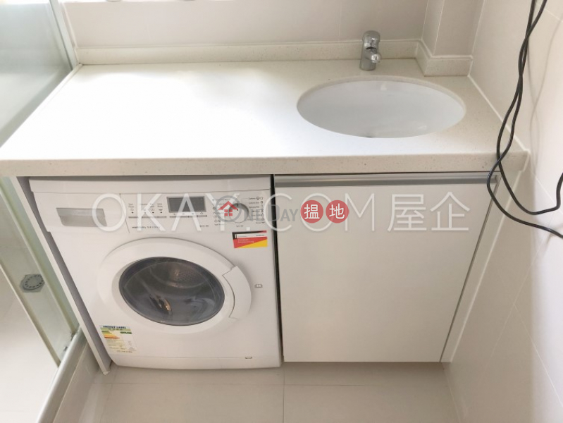 Charming 2 bedroom on high floor | Rental | Ping On Mansion 平安大廈 Rental Listings