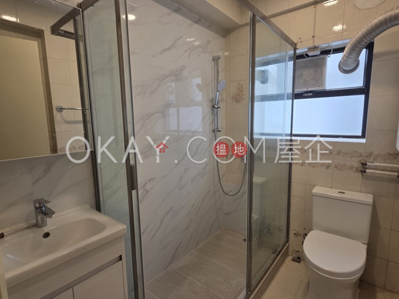 HK$ 55,000/ month | Winfield Gardens Wan Chai District | Tasteful 3 bedroom with parking | Rental