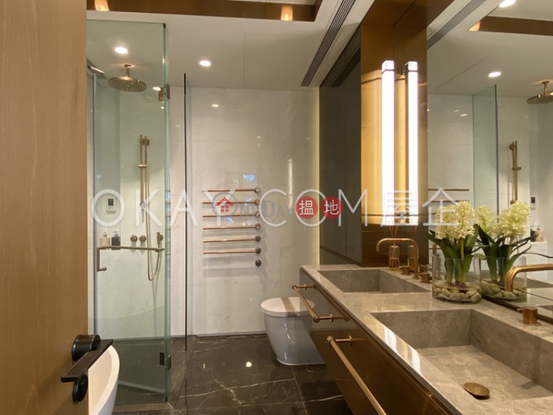 Exquisite 3 bedroom with parking | For Sale | 55-57 Bisney Road 碧荔道55-57號 Sales Listings