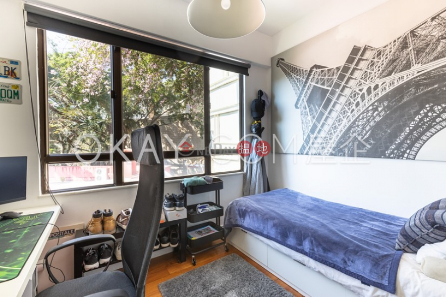 HK$ 38M | Splendour Villa, Southern District Exquisite 2 bedroom with terrace & parking | For Sale