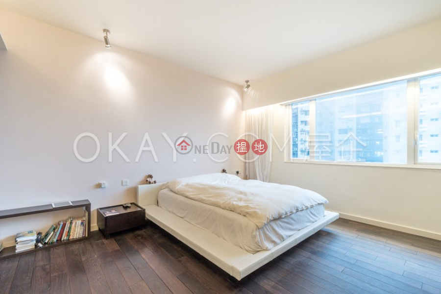 Tasteful 2 bedroom with sea views, balcony | Rental 550-555 Victoria Road | Western District | Hong Kong | Rental | HK$ 55,000/ month