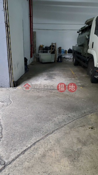 9 tons of truck space, rarely sold flat,, Paksang Industrial Building 百勝工業大廈 Sales Listings | Tuen Mun (JOHNN-3551130606)