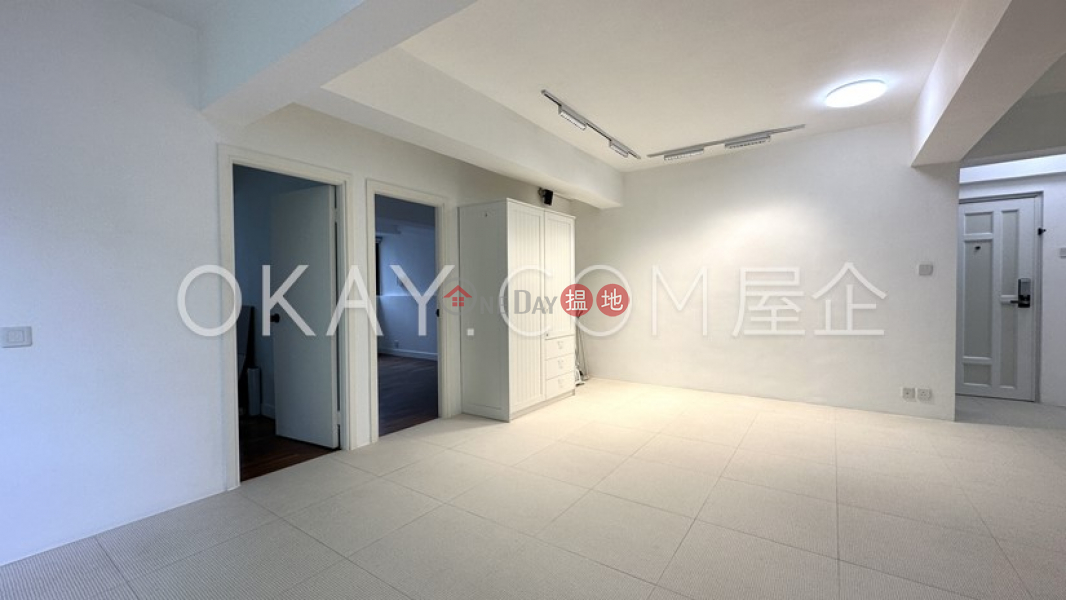 May Sun Building | Middle Residential, Sales Listings, HK$ 12M