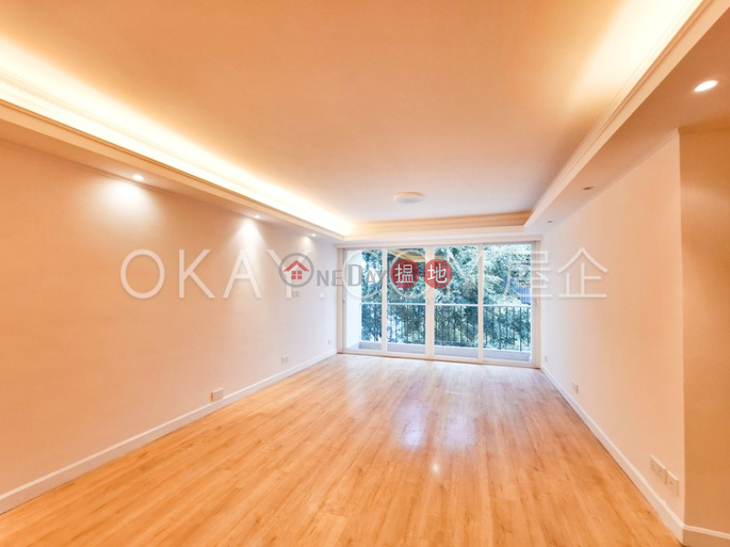 Efficient 3 bedroom with balcony & parking | For Sale | Block 5 Phoenix Court 鳳凰閣 5座 Sales Listings