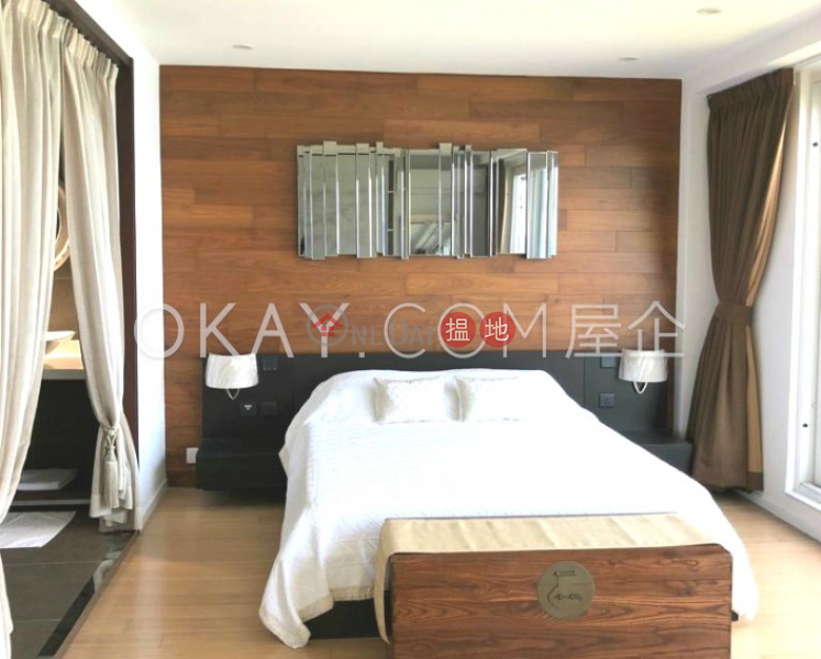 Exquisite 3 bed on high floor with sea views & parking | For Sale | Block 12 Casa Bella 銀海山莊 12座 Sales Listings