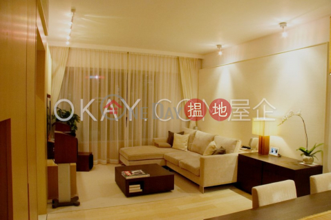 Beautiful 2 bedroom with parking | Rental | Greenland Court 恆翠園 _0