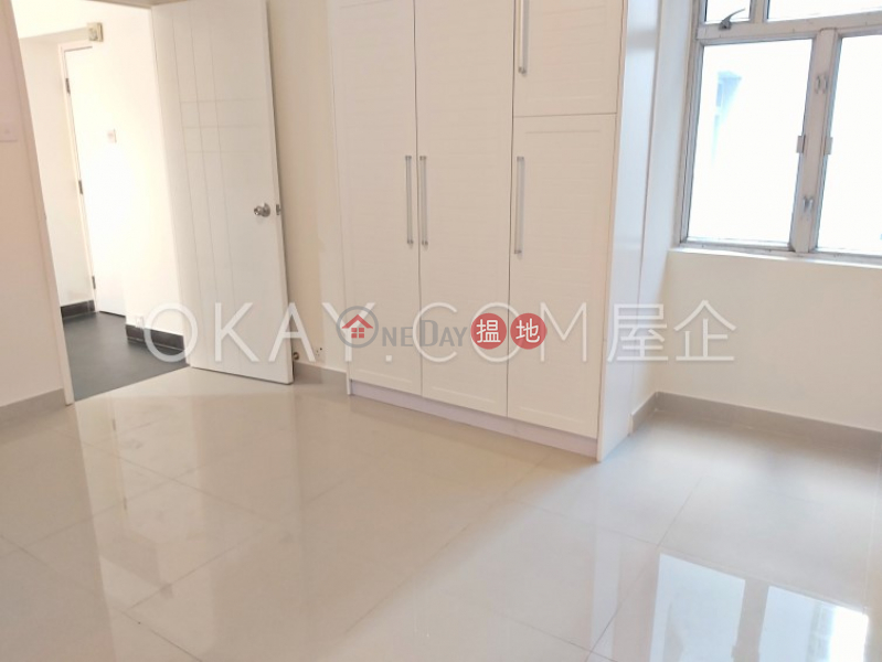 Efficient 3 bedroom with racecourse views & balcony | For Sale | Arts Mansion 雅詩大廈 Sales Listings