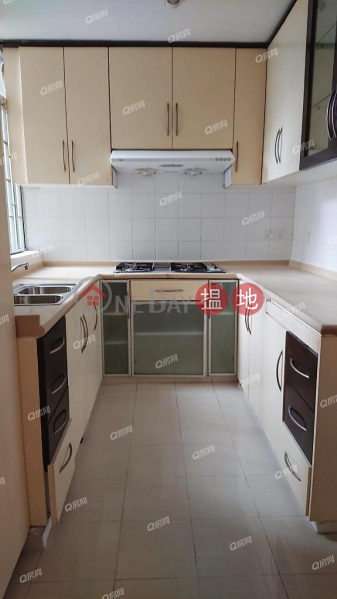 HK$ 26,000/ month, Parkvale Ling Pak Mansion Eastern District Parkvale Ling Pak Mansion | 3 bedroom Mid Floor Flat for Rent