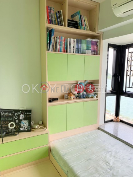 HK$ 28,000/ month Kennedy Town Centre | Western District Generous 3 bedroom in Western District | Rental